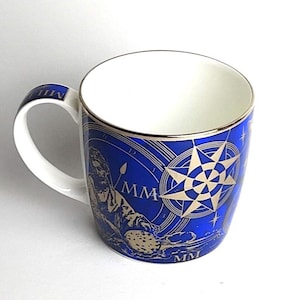 Taza vintage Y2K Millennium de Hudson Middleton