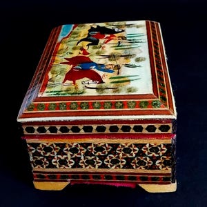Vintage Persian Khatam Jewellery/ Trinket box- handpainted with micro-mosaic image 13