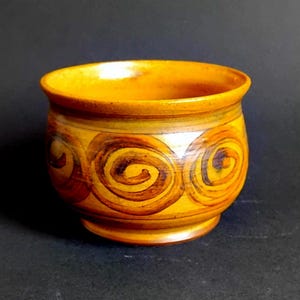 Vintage 1982 Alvingham/ Pru Green Studio pottery sugar bowl