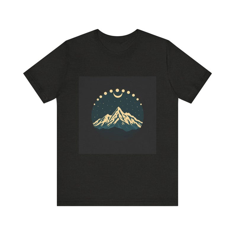 Himmlische Berg Mond T-Shirt, Retro Mond Phasen T-Shirt, Nachthimmel Natur Abenteuer Geschenk Bild 2