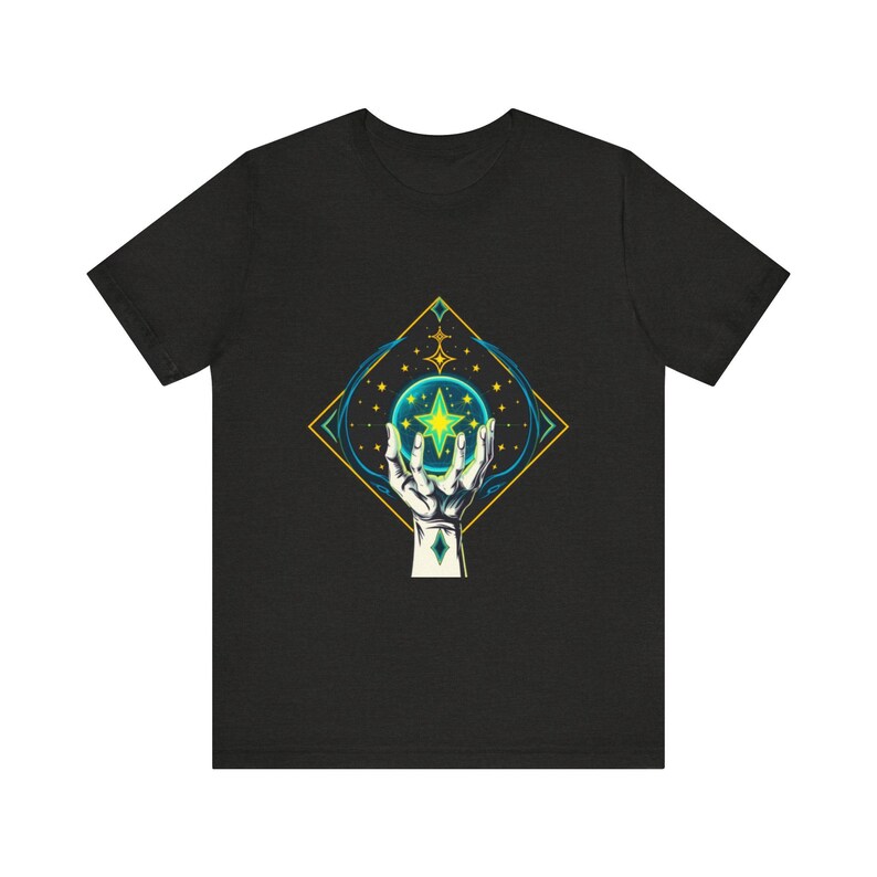 T-Shirt mit leuchtendem Kristallmotiv, himmlisch-mystisches Geschenk Bild 7