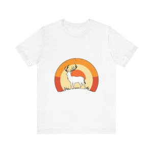 T-shirt rétro avec silhouette d'animaux sauvages, t-shirt graphique vintage, cadeau d'aventure dans la nature image 1