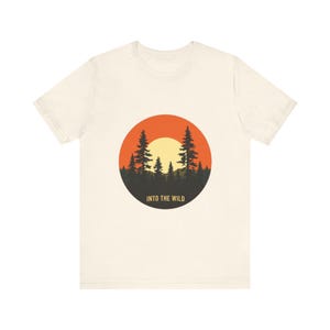 Retro Forest Pines Sonnenuntergang T-Shirt, Vintage Retro Outdoors T-Shirt, Natur Abenteuer Geschenk Bild 4