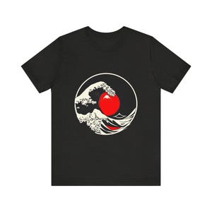 Great Cresting Wave Mount Japanese Ukiyo-e T-Shirt, Japanese Art Tee, Japanese Art Gift image 7