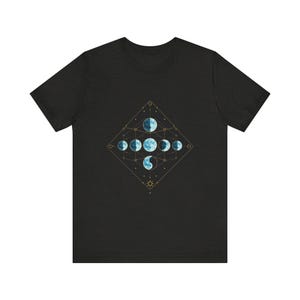 T-Shirt mit Mondphasen-Motiven, himmlisch-mystisches Geschenk Bild 2