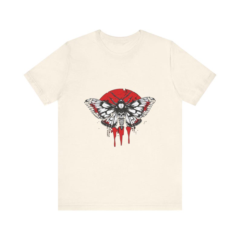T-Shirt mit Mottenschädel-Flügeln im Grunge-Stil, trendiges Grunge-Shirt, alternatives Streetwear-Geschenk Bild 4