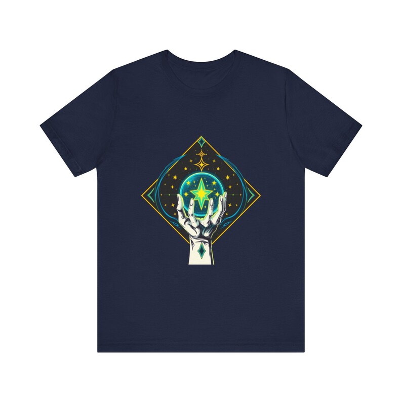 T-Shirt mit leuchtendem Kristallmotiv, himmlisch-mystisches Geschenk Bild 12
