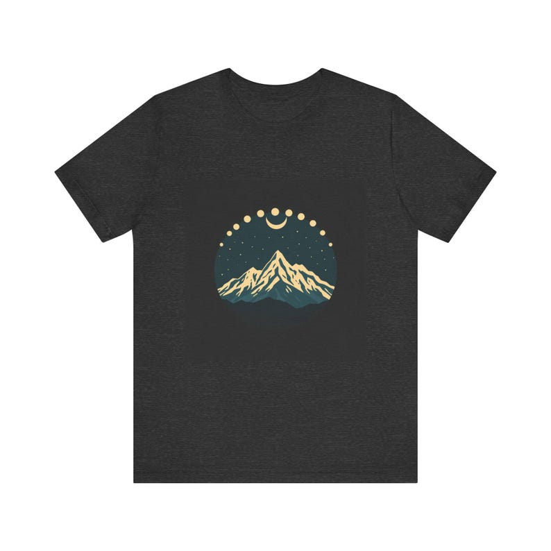 Himmlische Berg Mond T-Shirt, Retro Mond Phasen T-Shirt, Nachthimmel Natur Abenteuer Geschenk Bild 5
