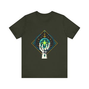 T-Shirt mit leuchtendem Kristallmotiv, himmlisch-mystisches Geschenk Bild 8