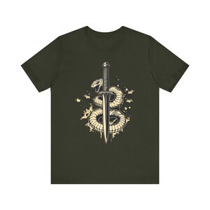 Orm lindad runt dolk Edgy Grunge T-shirt, Edgy Grunge Tee, Alt Streetwear-present bild 8