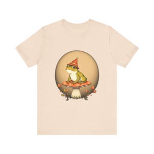 T-Shirt mit Frosch und Hut im Cottagecore-Stil, verspieltes Cottagecore-T-Shirt, Cottagecore-Geschenk Bild 5