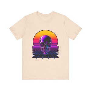 Chrome Skull Neon Perspective Synthwave Retro 80er T-Shirt, Synthwave Retro Tee, Retrowave Geschenk Bild 5