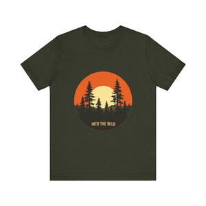 Retro Forest Pines Sonnenuntergang T-Shirt, Vintage Retro Outdoors T-Shirt, Natur Abenteuer Geschenk Bild 8