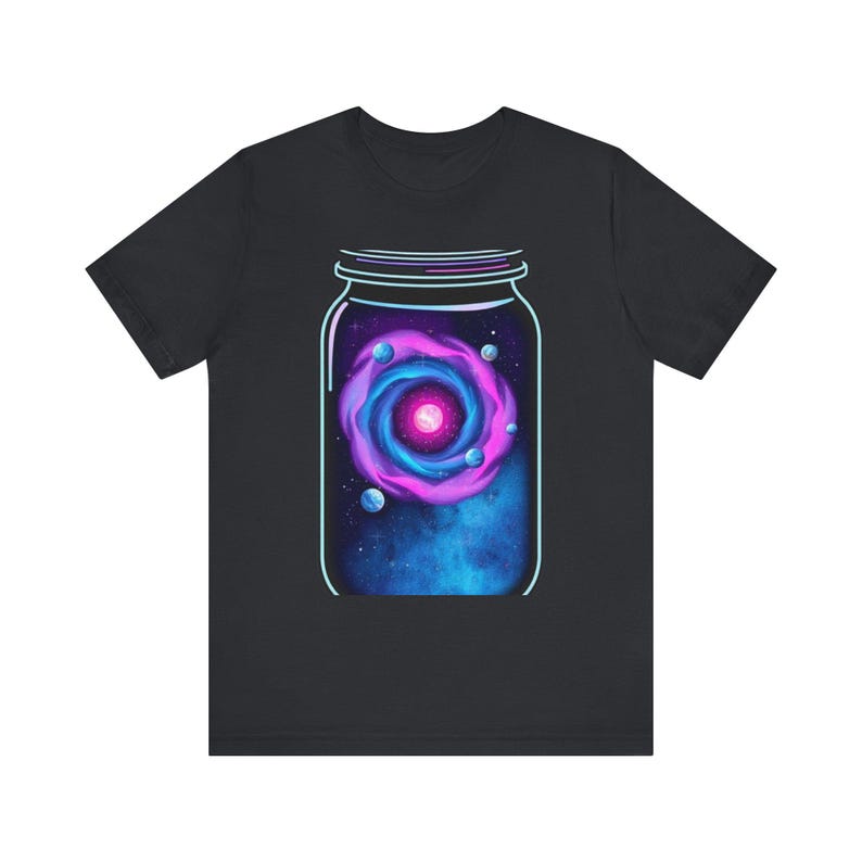 Galaxienwirbel im Glas – Weltraum-T-Shirt, Geschenk für Weltraumfans Bild 9