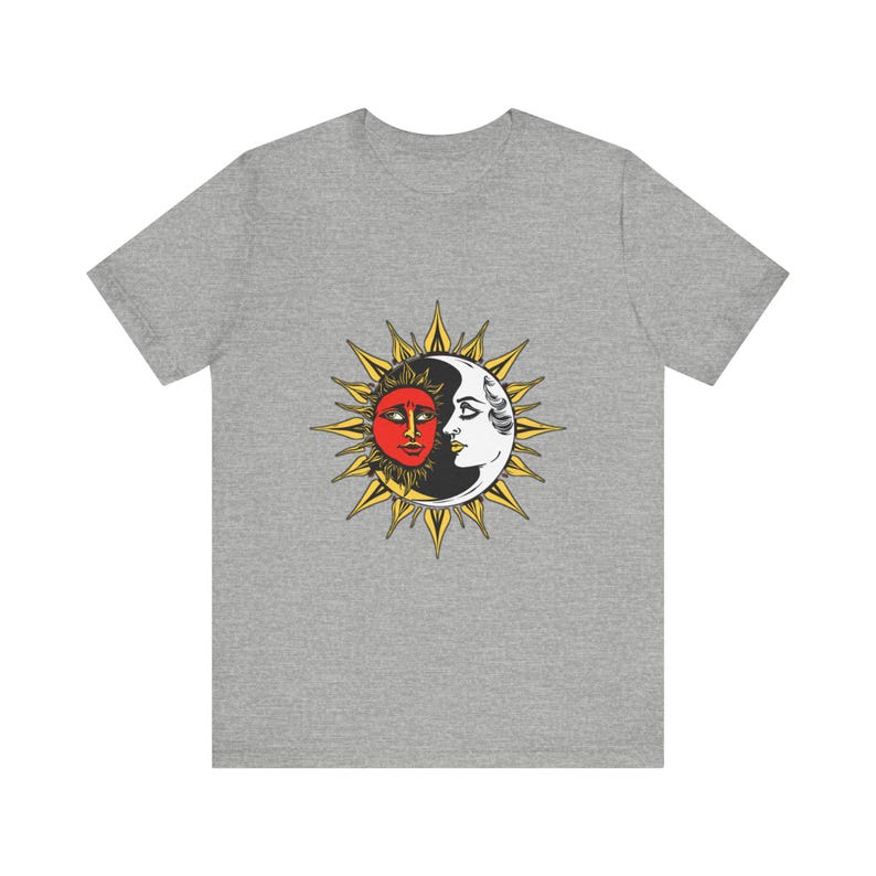 T-Shirt mit himmlisch-mystischem Motiv: Sonne und Mond, heitere Gesichter, himmlisches Geschenk Bild 10