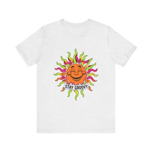 T-Shirt mit schmelzender, lächelnder Sonne im psychedelischen 70er-Jahre-Retro-Stil, psychedelisches 70er-Jahre-T-Shirt, cooles Hippie-Geschenk Bild 2
