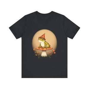 T-Shirt mit Frosch und Hut im Cottagecore-Stil, verspieltes Cottagecore-T-Shirt, Cottagecore-Geschenk Bild 9