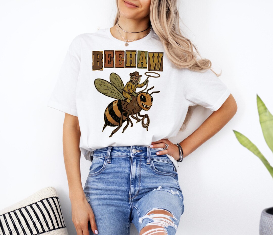 Bee Riding Bull BEEHAW PNG: Funny Cowboy Bee Riding Graphic Western Humor Art Png Farm ...