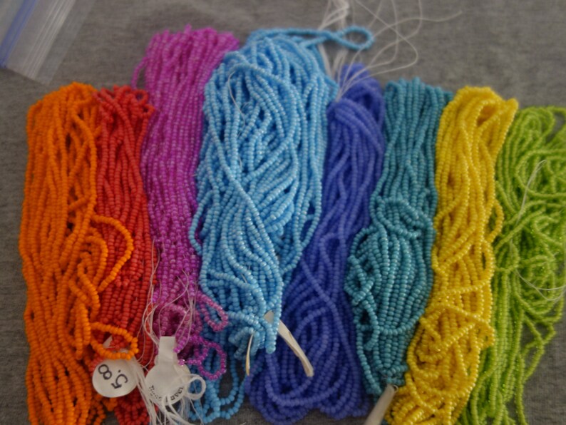 Seed Beads For the Stringer