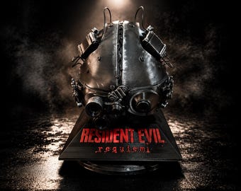 Maschera/Elmo di Victor Gideon di Resident Evil con base | Stampa 3D da collezione Requiem | Busto da esposizione per videogiochi horror | Statua premium realizzata da fan