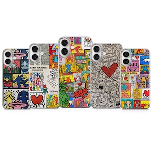 Könnte beinhalten: Fünf Handyhüllen mit farbenfrohen Pop-Art-Designs. Die Hüllen zeigen verschiedene Muster mit kräftigen Linien, Figuren und Herzen. Eine Hülle trägt den Text "KEITH HARING HUMANISM".