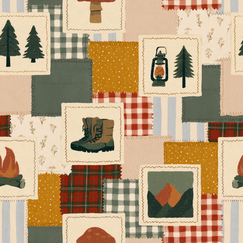 Może przedstawiać: Wz&oacute;r tkaniny patchworkowej z kwadratowymi ilustracjami o tematyce outdoorowej, w tym butami trekkingowymi, latarnią, sosnami, ogniskiem i g&oacute;rami. Projekt zawiera r&oacute;żne tekstury, takie jak czerwona krata, zielona pepitka i musztardowe kropki.