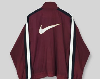 Giacca vintage anni '90 con cerniera leggera Nike Swoosh, taglia M, giacca con cerniera e logo ricamato Nike Swoosh, giacca a vento Nike Sportswear, taglia M