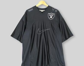 Vintage Nike Oversized Short-Sleeve Graphic Black Jersey Large Nike Sportswear Street #30 Player Shirt Nike Los Angeles Raiders NFL Jersey L