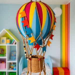 Handgemachter Heißluftballon. No-Sew-Patchwork Technik