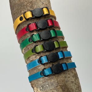 Collar antiestrangulamiento para gatos de cuero genuino con hebilla de seguridad desmontable, hecho a mano, cuero genuino de plena flor
