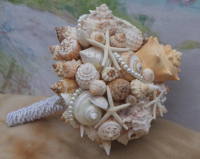 Bridesmaid Seashell Bouquet / Beach Bouquet/ Destination Bouquet/ Seaside Bouquet/ Summer Bouquet/ Wedding Bouquet