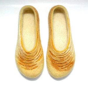 Felted slippers - Women slippers - Women home shoes - Wool clogs