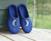 Moon phase felted Slippers - Navy Blue slippers - Unisex home shoes - women men slippers - Handmade slippers - Valenki - Woolen clogs