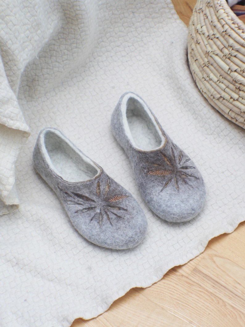 Felted slippers for women in milk white, grey and little bit of tan image 1