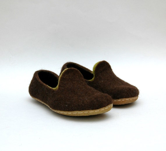Felted WOMEN shoes Brown green - Handmade brown loafers