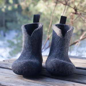 Grey felted boots for women perfect booties for spring, autumn, and winter image 8