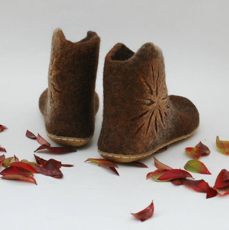 Felted shoes for women Caramel brown colors image 3