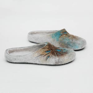 Felted slippers Woman home shoes Grey Brown Beige Tan Turquoise Aqua Traditional felt Sun slippers Handmade Women shoes image 5