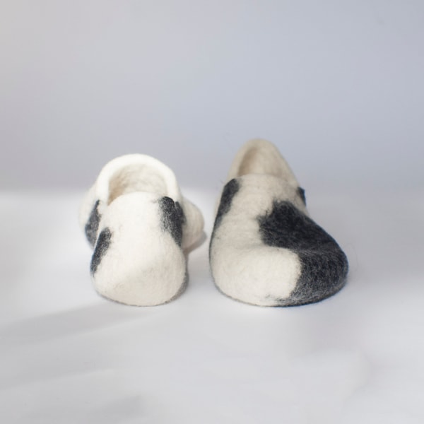 Felted slippers for women and men - Cow colors slippers - black and white