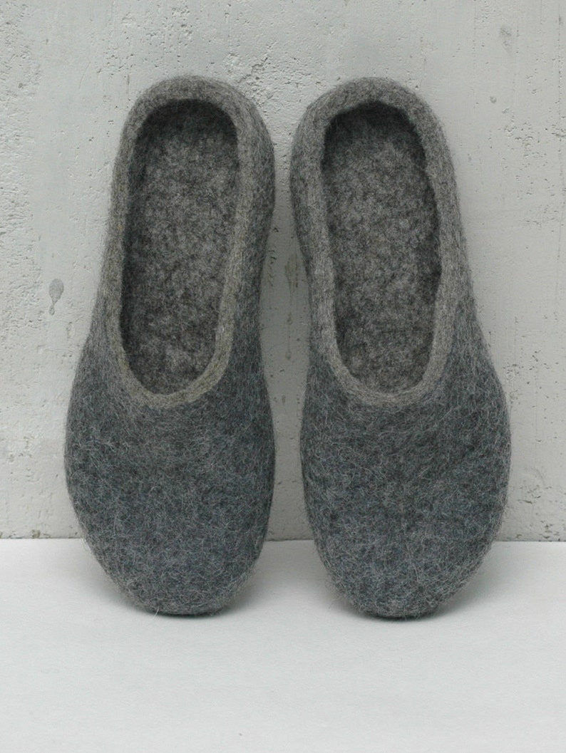 Felted slippers for women Home shoes in charcoal grey or beige colors image 2