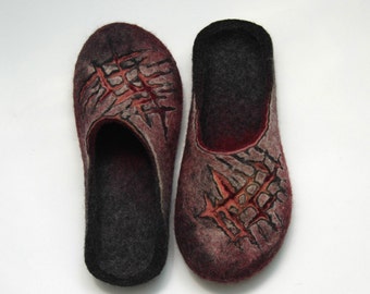 Felt women slippers, Woolen valenki shoes, Burgundy charcoal grey slides, Felted mules for mom, New home gifts