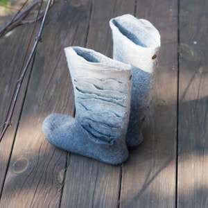 Felted boots for women in grey and beige shades