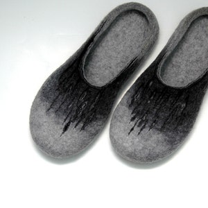 Felted Slippers for Women in grey and black