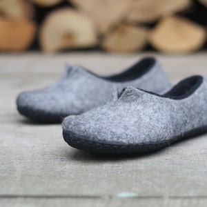 Felted slippers for women made of grey and black natural wool image 1
