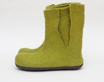 Felted Booties for women in yellowgreen - perfect outdoor footwear for winter