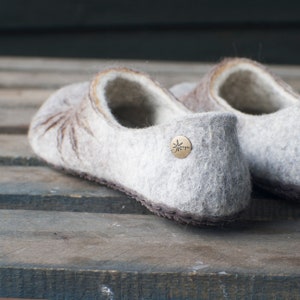 Felted slippers for women Home shoes in charcoal grey or beige colors image 7