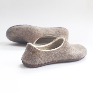 Felted alpaca slippers for women - beige - brown - with natural light brown leather soles