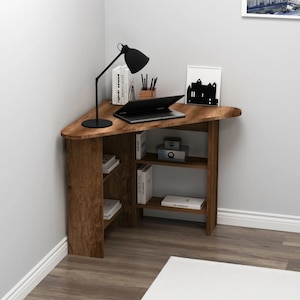 Hörnskrivbord i valnöt för små utrymmen – minimalistisk arbetsplats med hyllor