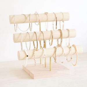 Support pour organiseur de bijoux triple en bois et laiton