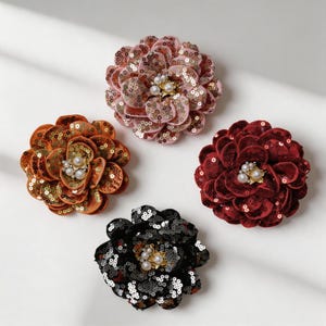 Pailletten-Blumenapplikation, 3D-Perlen, mit Blumen gestickter Aufnäher, Blume für Kleid, Jacke, Tasche